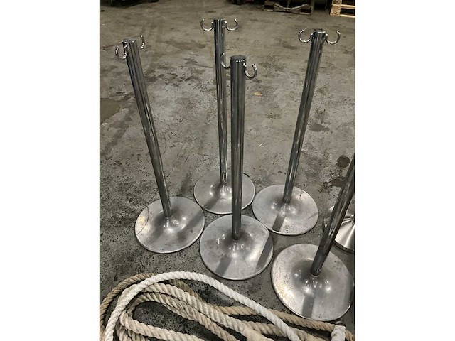 Palen + koord - afbeelding 4 van  5