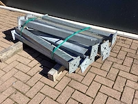 Palen met voetplaat gegalvaniseerd (12x) - afbeelding 3 van  7