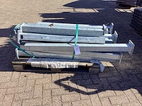 Palen met voetplaat gegalvaniseerd (19x) - afbeelding 2 van  8