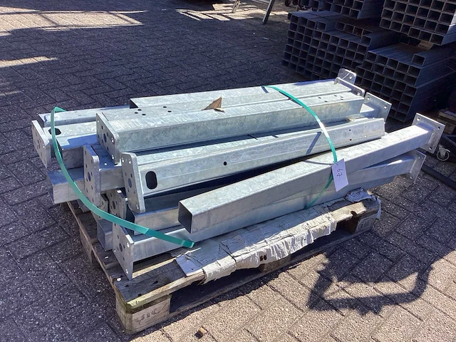 Palen met voetplaat gegalvaniseerd (19x) - afbeelding 1 van  8