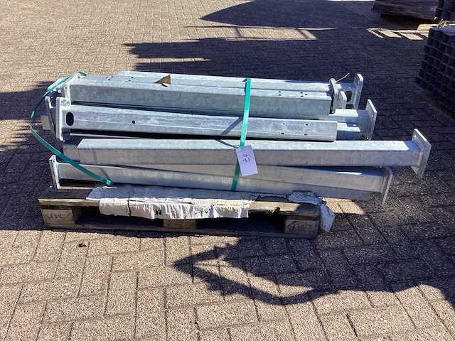 Palen met voetplaat gegalvaniseerd (19x) - afbeelding 2 van  8