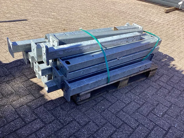 Palen met voetplaat gegalvaniseerd (19x) - afbeelding 4 van  8