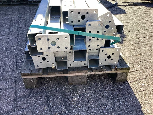 Palen met voetplaat gegalvaniseerd (19x) - afbeelding 6 van  8