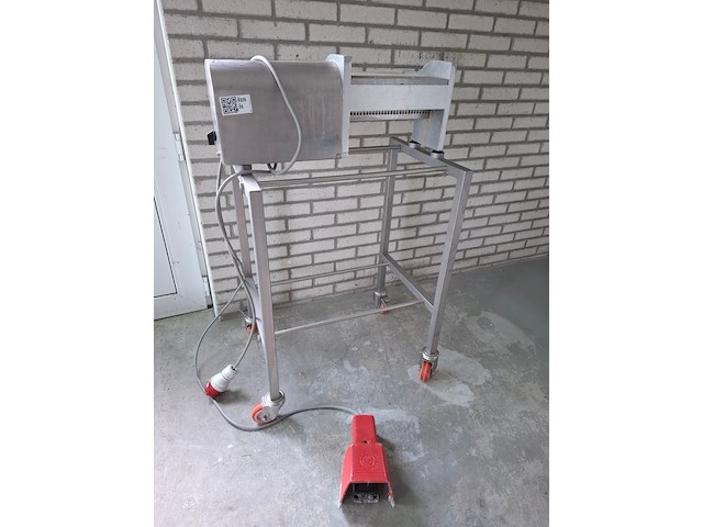 Paling ontvelmachine op verrijdbaar onderstel steen - afbeelding 1 van  9
