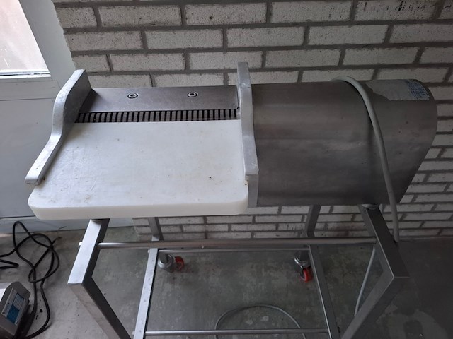 Paling ontvelmachine op verrijdbaar onderstel steen - afbeelding 3 van  9