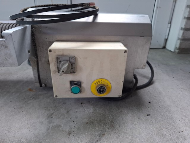 Paling ontvelmachine op verrijdbaar onderstel steen - afbeelding 7 van  9