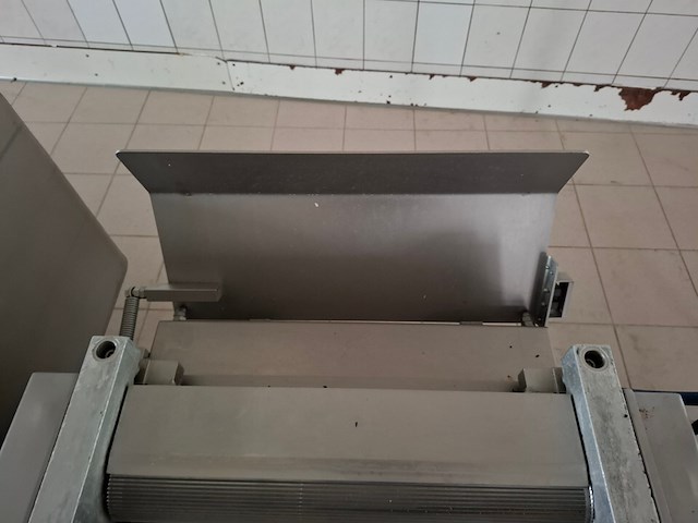 Paling ontvelmachine - afbeelding 3 van  7
