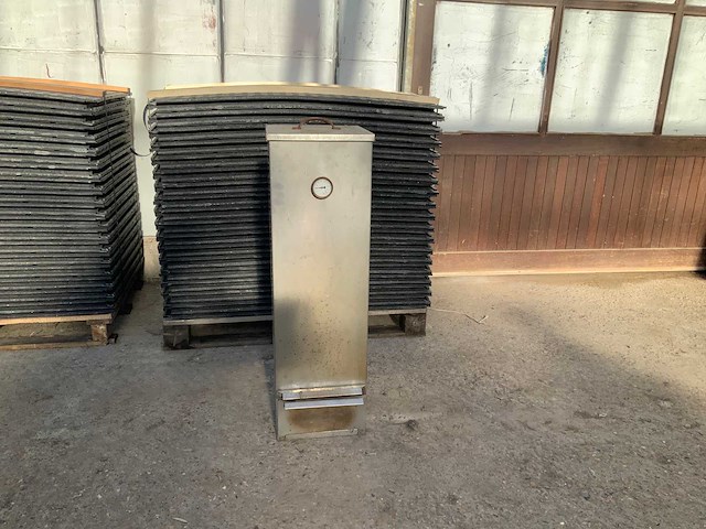 Paling rookkast - afbeelding 1 van  6