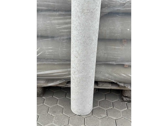 Palissade van beton (ca. 38 stuks) - afbeelding 2 van  4