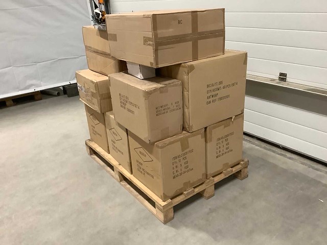 Pallet - decoratie (410x) - afbeelding 1 van  5