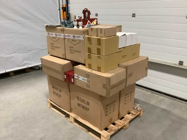 Pallet - decoratie (476x) - afbeelding 1 van  6