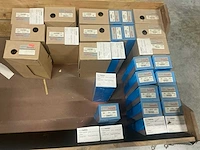 Pallet (10x) met diverse amann serafil garen (2268 konen) - afbeelding 5 van  13