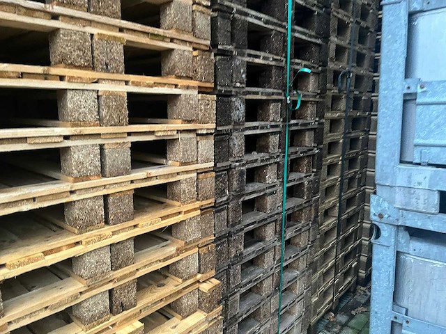 Pallet 1300x760mm ca 950 stuks - afbeelding 11 van  15
