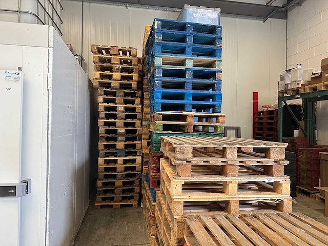 Pallet (139x) - afbeelding 2 van  2