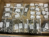 Pallet (20x) met diverse buckle/ loop/ endtip (126.678 pcs) - afbeelding 8 van  21