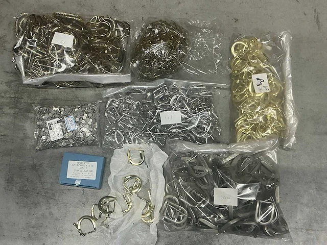 Pallet (20x) met diverse buckle/ loop/ endtip (126.678 pcs) - afbeelding 12 van  21