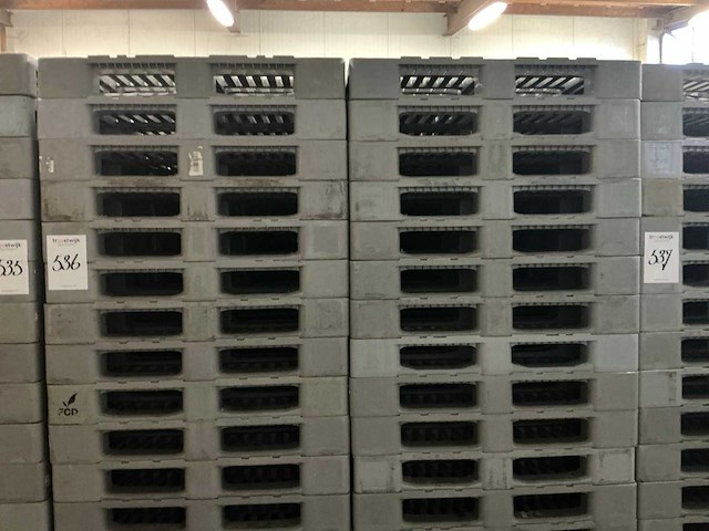 Pallet (330x) - afbeelding 2 van  2