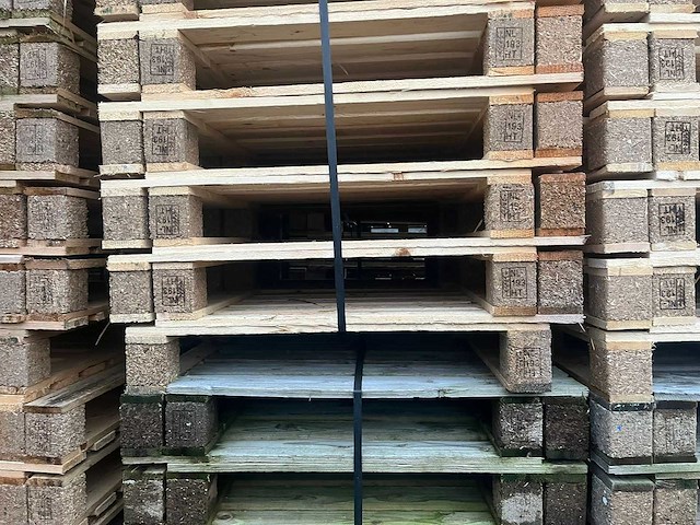Pallet 500x760mm ca 2700 stuks - afbeelding 11 van  12