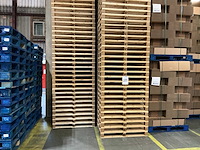 Pallet (700x) - afbeelding 1 van  2