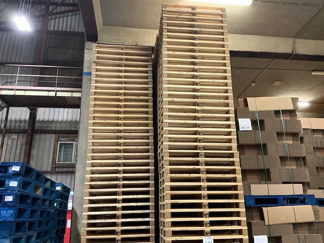 Pallet (700x) - afbeelding 2 van  2