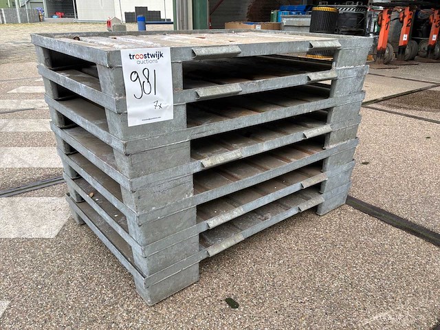 Pallet (7x) - afbeelding 1 van  5