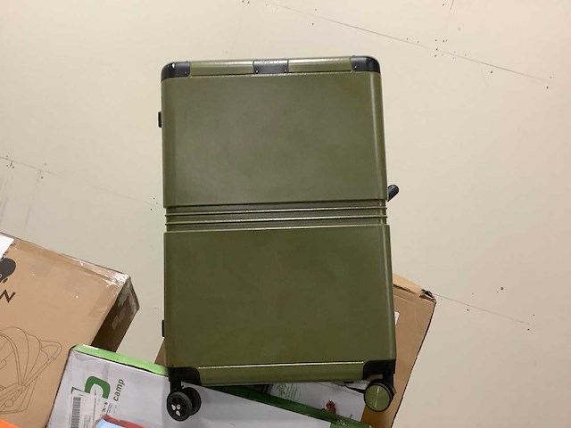 Pallet a-merk retourgoederen - 14 items - afbeelding 3 van  8