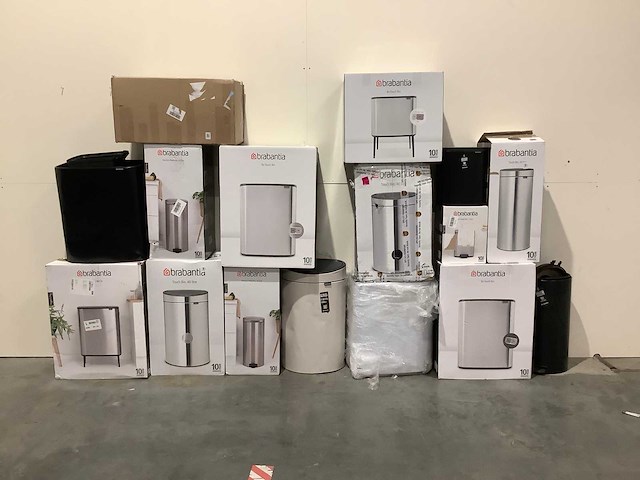 Pallet a-merk retourgoederen - 15 items - afbeelding 1 van  6