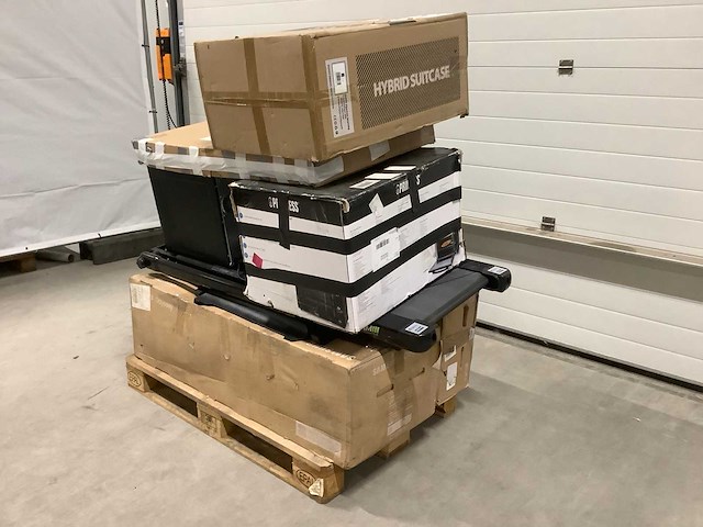 Pallet a-merk retourgoederen - 7 items - afbeelding 1 van  5