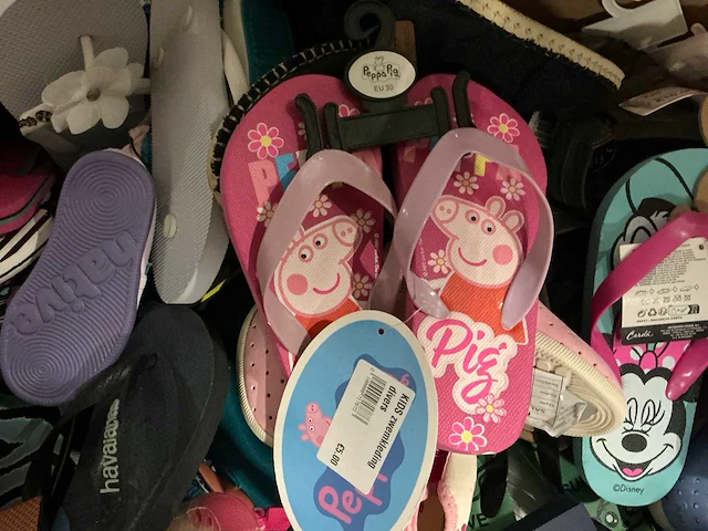 Pallet a-merk slippers & sandalen - afbeelding 4 van  6