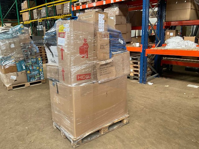 Pallet action overstock - afbeelding 1 van  1