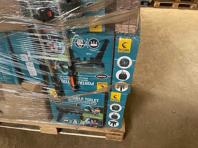 Pallet action overstock - afbeelding 2 van  19