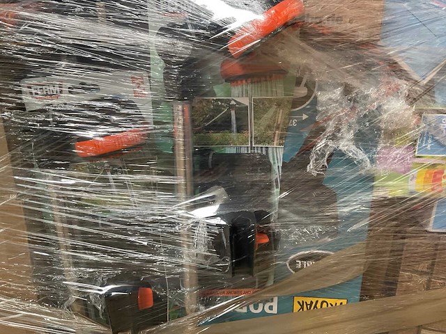 Pallet action overstock - afbeelding 5 van  19