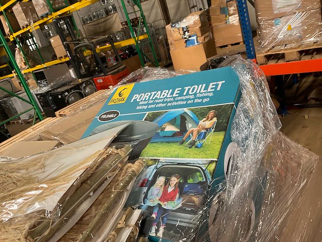 Pallet action overstock - afbeelding 18 van  19
