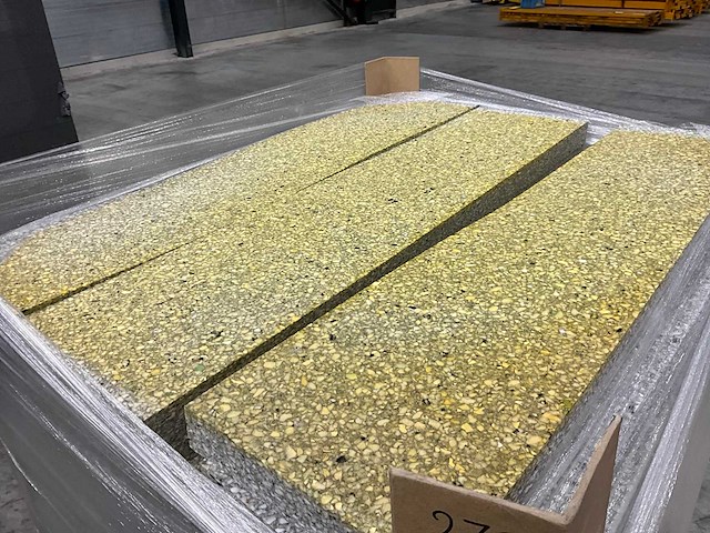 Pallet agglomer vlokkenschuim trillingsisolatie - afbeelding 3 van  3