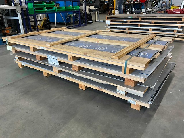 Pallet aluminium platen (5x) - afbeelding 1 van  8