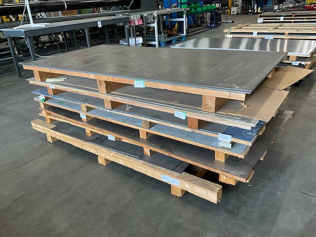Pallet aluminium platen (6x) - afbeelding 1 van  8