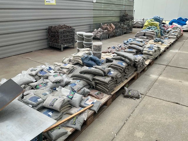 Pallet aquarium toebehoren (18x) - afbeelding 1 van  16