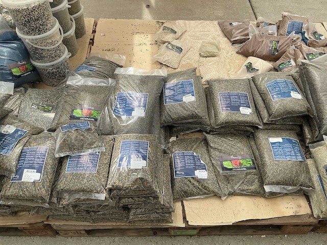 Pallet aquarium toebehoren (18x) - afbeelding 13 van  16