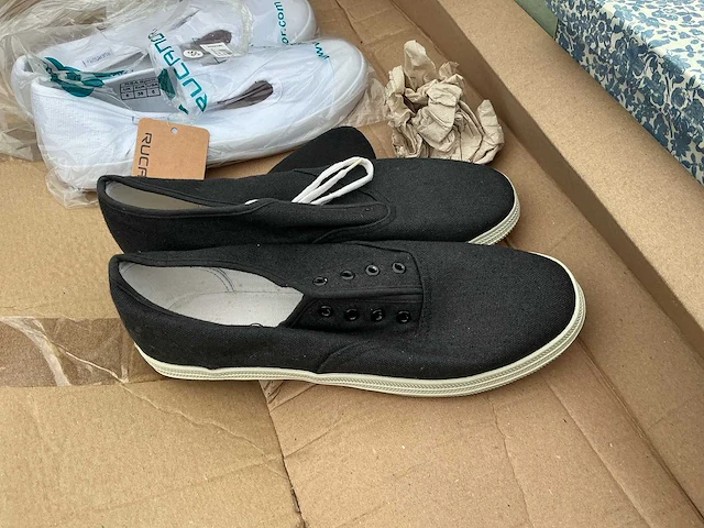 Pallet | assorti schoenen - afbeelding 6 van  10