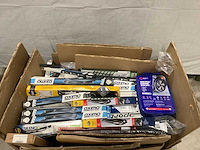 Pallet auto-onderdelen - afbeelding 1 van  7