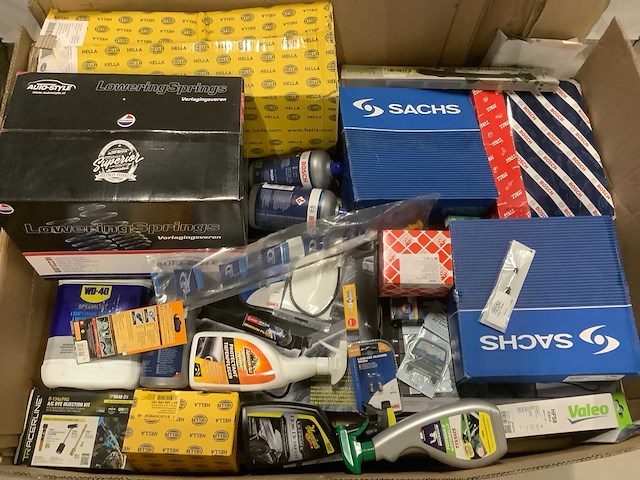 Pallet auto-onderdelen - afbeelding 1 van  10