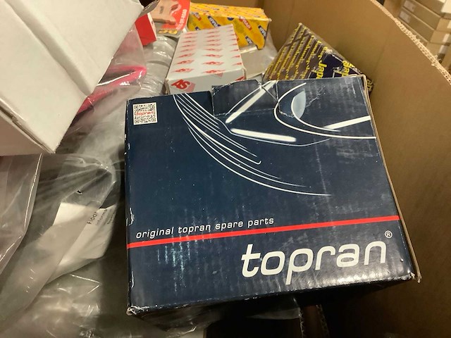 Pallet auto-onderdelen - afbeelding 6 van  8