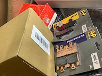 Pallet auto-onderdelen - afbeelding 7 van  8