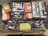 Pallet auto-onderdelen - afbeelding 1 van  8