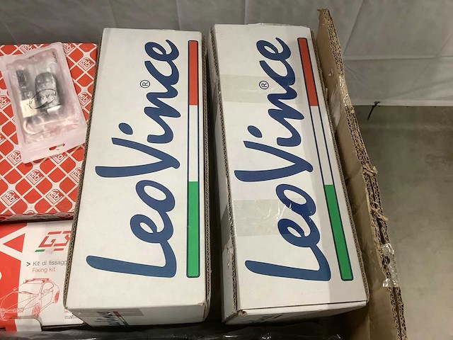 Pallet auto-onderdelen - afbeelding 4 van  8