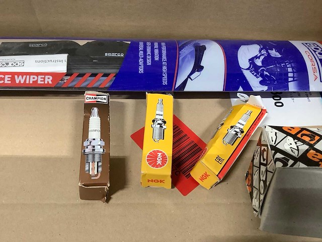 Pallet auto-onderdelen - afbeelding 4 van  8