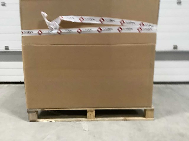 Pallet auto-onderdelen - afbeelding 2 van  6