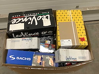 Pallet auto-onderdelen - afbeelding 1 van  5