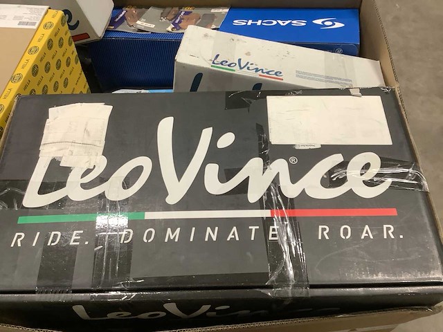 Pallet auto-onderdelen - afbeelding 3 van  5