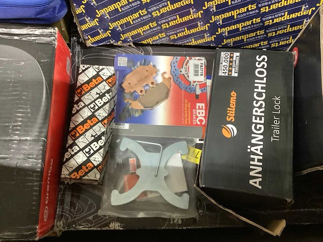 Pallet auto-onderdelen - afbeelding 6 van  8